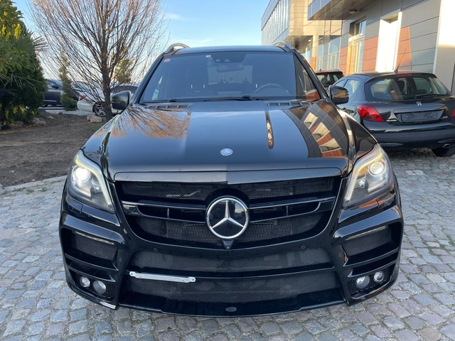 Mercedes-Benz GL 63 AMG Bang & Olufsen - автомобили, коли, обяви за нови и употребявани 1
