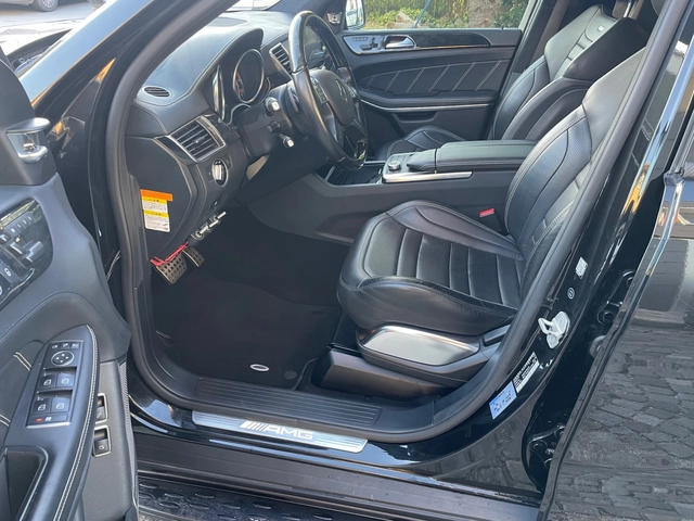 Mercedes-Benz GL 63 AMG Bang & Olufsen - автомобили, коли, обяви за нови и употребявани 6
