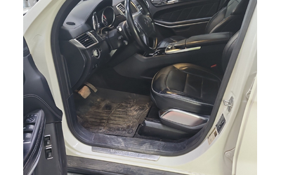 mercedes-benz-gl-class-4-6l-8cyl-awd - 4