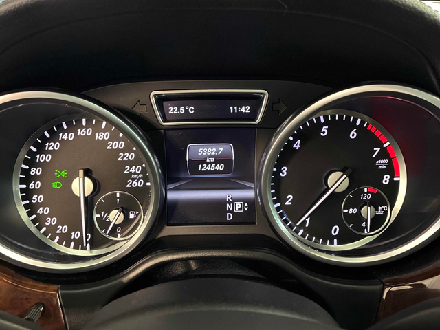 Mercedes-Benz GL-CLASS 4.6L 8cyl AWD - автомобили, коли, обяви за нови и употребявани 7