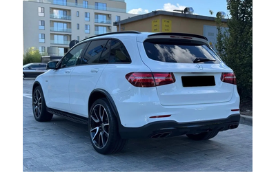 mercedes-benz-gl-glc43-amg-4matic - 2