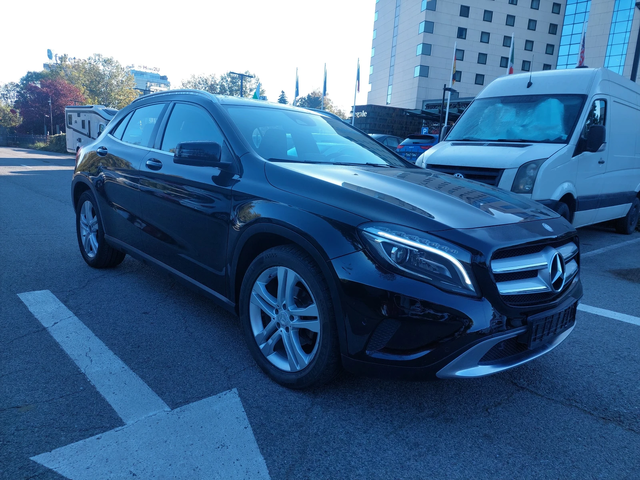 Mercedes-Benz GLA 180 i NAVI SPORT - автомобили, коли, обяви за нови и употребявани 1