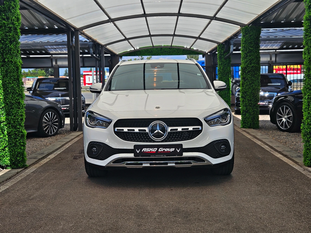 Mercedes-Benz GLA 180 AMG/GERMANY/VIRTUAL/DISTR/CAMERA/AMBIENT/LIZING - автомобили, коли, обяви за нови и употребявани 1