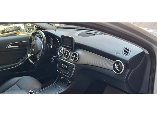 Mercedes-Benz GLA 200 2.2 136 Топ  4matic - автомобили, коли, обяви за нови и употребявани 9