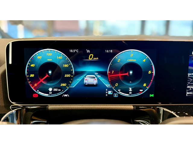 Mercedes-Benz GLA 200 d 4Matic* AMG* Лизинг* Camera* Alcantara - автомобили, коли, обяви за нови и употребявани 11