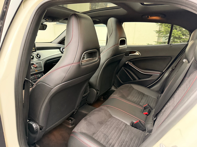 Mercedes-Benz GLA 200 CDI / 4-MATIC / AMG PACK - автомобили, коли, обяви за нови и употребявани 10