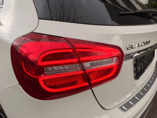 Mercedes-Benz GLA 200 CDI / 4-MATIC / AMG PACK - автомобили, коли, обяви за нови и употребявани 14