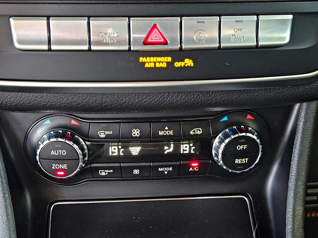 Mercedes-Benz GLA 200 AMG/FACE/GERMANY/CAMERA/AMBIENT/LIZING - автомобили, коли, обяви за нови и употребявани 10