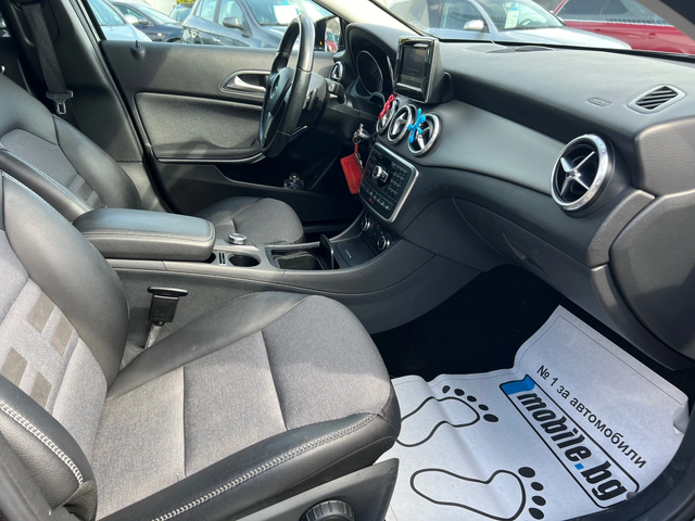 Mercedes-Benz GLA 220 LED* AVTOMATIK* SPORT PAKET* TOP* - автомобили, коли, обяви за нови и употребявани 7