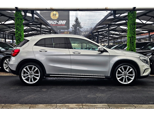 Mercedes-Benz GLA 220 AMG/4MATIC/GERMANY/CAMERA/AMBIENT/OFFROAD/DSR/LIZI - автомобили, коли, обяви за нови и употребявани 3