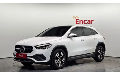 mercedes-benz-gla-220 - 0
