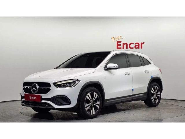 Mercedes-Benz GLA 220 Ambient* Pano* Крайна цена* - автомобили, коли, обяви за нови и употребявани 0