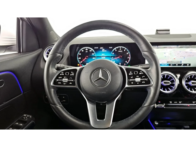 Mercedes-Benz GLA 220 Ambient* Pano* Крайна цена* - автомобили, коли, обяви за нови и употребявани 10