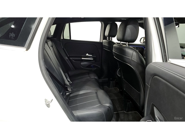 Mercedes-Benz GLA 220 ДИСТРОНИК* КАМЕРА* ПАНОРАМА* ПОДГРЕВ* - автомобили, коли, обяви за нови и употребявани 11