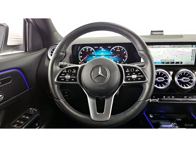 Mercedes-Benz GLA 220 ДИСТРОНИК* КАМЕРА* ПАНОРАМА* ПОДГРЕВ* - автомобили, коли, обяви за нови и употребявани 12