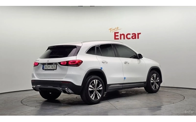 mercedes-benz-gla-220 - 1