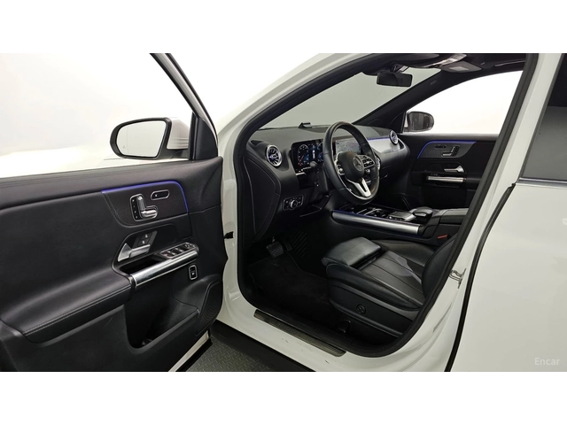 Mercedes-Benz GLA 220 ДИСТРОНИК* КАМЕРА* ПАНОРАМА* ПОДГРЕВ* - автомобили, коли, обяви за нови и употребявани 9