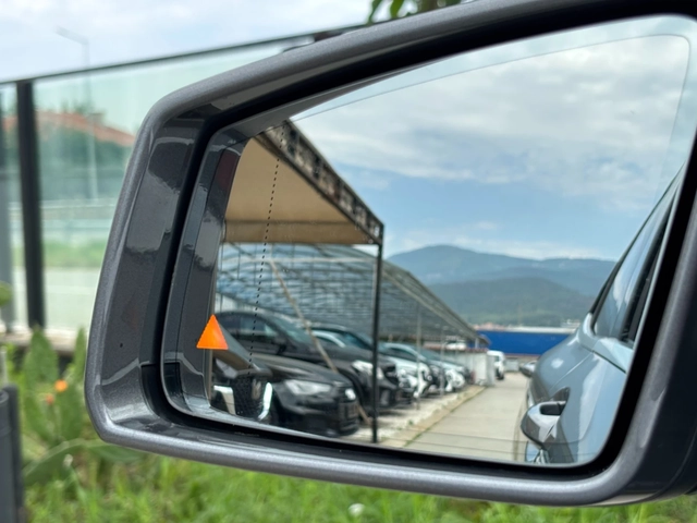 Mercedes-Benz GLA 220 CDI 4MATIC - автомобили, коли, обяви за нови и употребявани 13