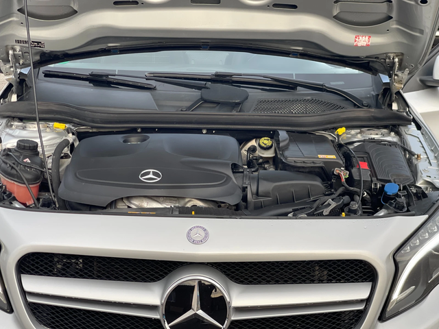 Mercedes-Benz GLA 250 AMG 4M - автомобили, коли, обяви за нови и употребявани 16