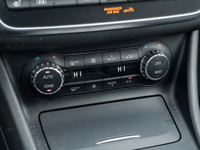 Mercedes-Benz GLA 250 4MATIC - автомобили, коли, обяви за нови и употребявани 16