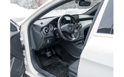 Mercedes-Benz GLA 250 4MATIC - автомобили, коли, обяви за нови и употребявани 8