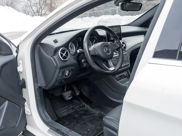 Mercedes-Benz GLA 250 4MATIC - автомобили, коли, обяви за нови и употребявани 8