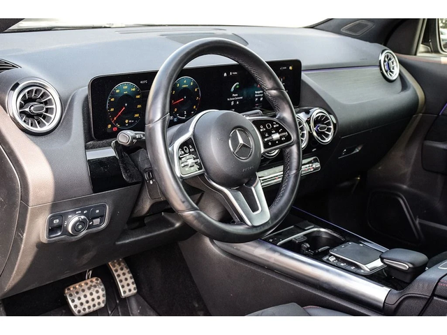 Mercedes-Benz GLA 250 AMG-pkg* 4Matic* Ambient* 360View* Масаж* Подгрев* - автомобили, коли, обяви за нови и употребявани 8