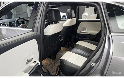 Mercedes-Benz GLA 250 4MATIC* AMG* DISTRONIC* ПОДГРЕВ* ПАНОРАМА* КЕЙЛЕС - автомобили, коли, обяви за нови и употребявани 14