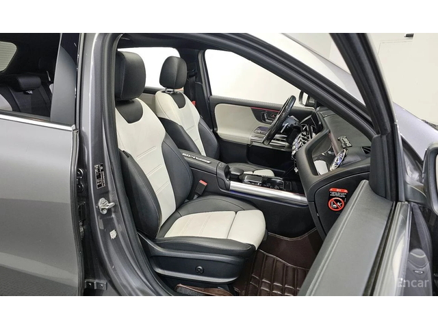 Mercedes-Benz GLA 250 4MATIC* AMG* DISTRONIC* ПОДГРЕВ* ПАНОРАМА* КЕЙЛЕС - автомобили, коли, обяви за нови и употребявани 8