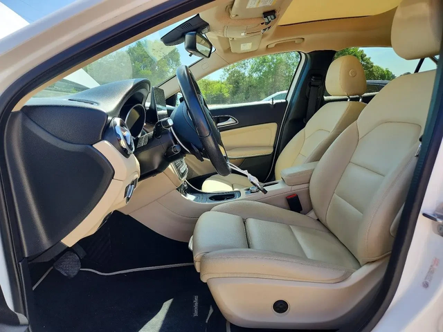 Mercedes-Benz GLA 250 - автомобили, коли, обяви за нови и употребявани 6