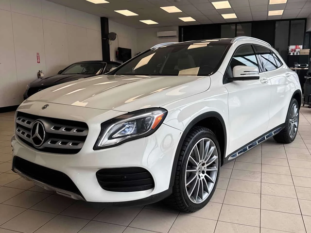 Mercedes-Benz GLA 250 | DISTRONIC | ПОДГРЕВ | CARFAX | - автомобили, коли, обяви за нови и употребявани 0
