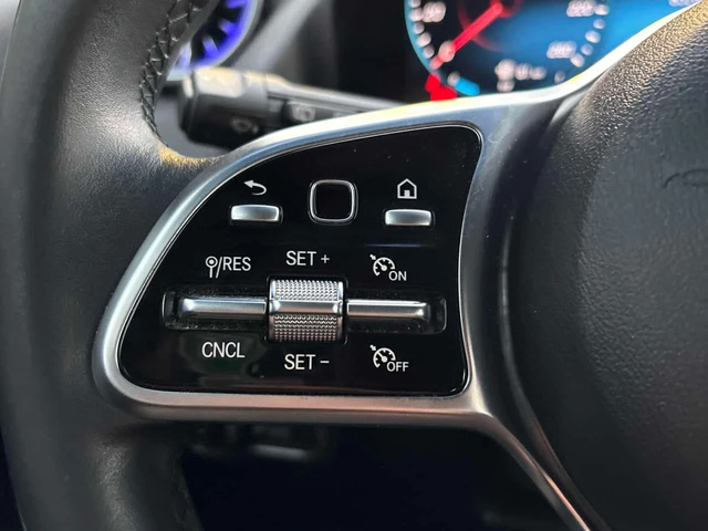 Mercedes-Benz GLA 250 4MATIC* DISTRONIC* AMBIENTNO* PANO* - автомобили, коли, обяви за нови и употребявани 13
