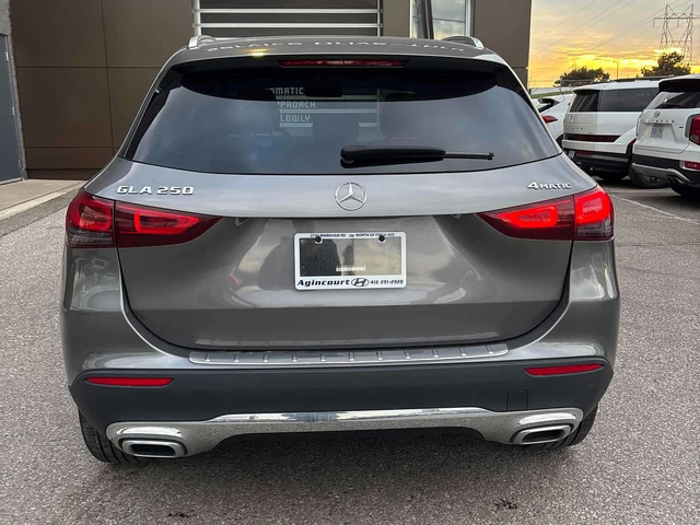 Mercedes-Benz GLA 250 4MATIC* DISTRONIC* AMBIENTNO* PANO* - автомобили, коли, обяви за нови и употребявани 3