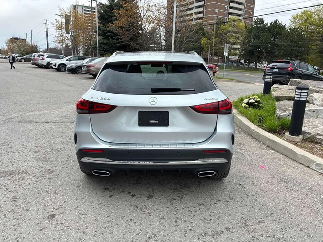Mercedes-Benz GLA 250 * 4MATIC * 360 * ПОДГРЕВИ * CARPLAY - автомобили, коли, обяви за нови и употребявани 3