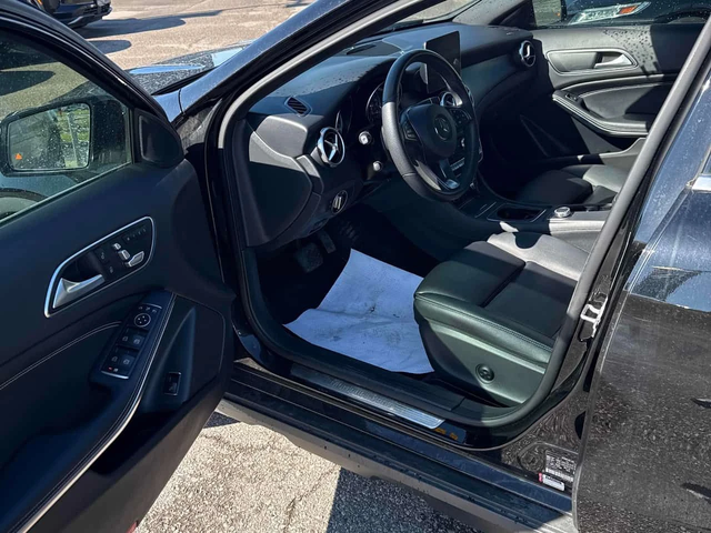 Mercedes-Benz GLA 250 | ПОДГРЕВ | ПАНОРАМА | CARFAX | - автомобили, коли, обяви за нови и употребявани 4