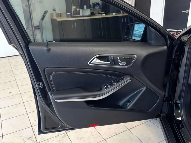 Mercedes-Benz GLA 250 4MATIC* PANORAMA* ПОДГРЕВИ* - автомобили, коли, обяви за нови и употребявани 14