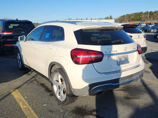 Mercedes-Benz GLA 250 4MATIC* PANORAMA* ПОДГРЕВИ* KEYLESS* - автомобили, коли, обяви за нови и употребявани 3