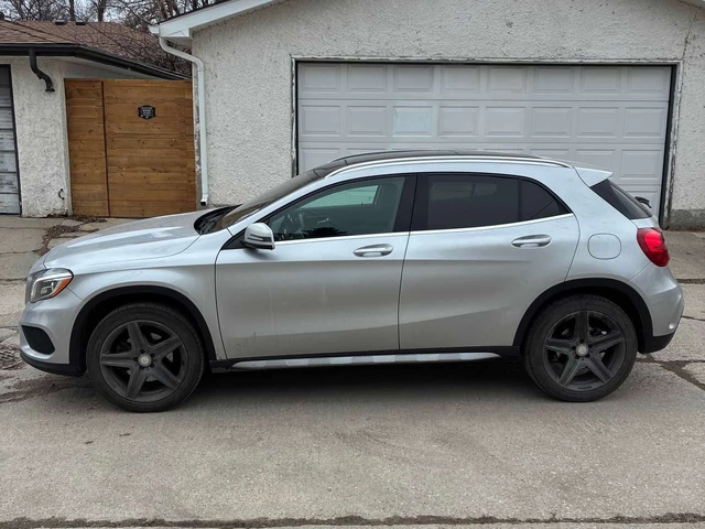Mercedes-Benz GLA 250 * ПОДГРЕВ * ПАМЕТ * NAVI - автомобили, коли, обяви за нови и употребявани 1