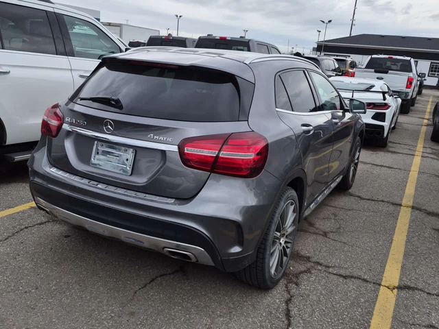 Mercedes-Benz GLA 250 * CARFAX * 2 КЛЮЧА * ПАНОРАМА * ПОДГРЕВИ * - автомобили, коли, обяви за нови и употребявани 2