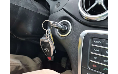 Mercedes-Benz GLA 250 * CARFAX * 2 КЛЮЧА * ПАНОРАМА * ПОДГРЕВИ * - автомобили, коли, обяви за нови и употребявани 7