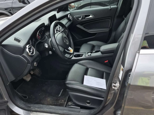 Mercedes-Benz GLA 250 * CARFAX * 2 КЛЮЧА * ПАНОРАМА * ПОДГРЕВИ * - автомобили, коли, обяви за нови и употребявани 8