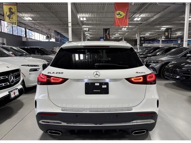 Mercedes-Benz GLA 250 2021 * 360 КАМЕРА * CARPLAY * BLIND SPOT * CARFAX - автомобили, коли, обяви за нови и употребявани 3