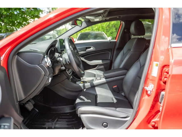 Mercedes-Benz GLA 250 4MATIC| CarPlay| No Accidents| Реална цена до БГ! - автомобили, коли, обяви за нови и употребявани 13