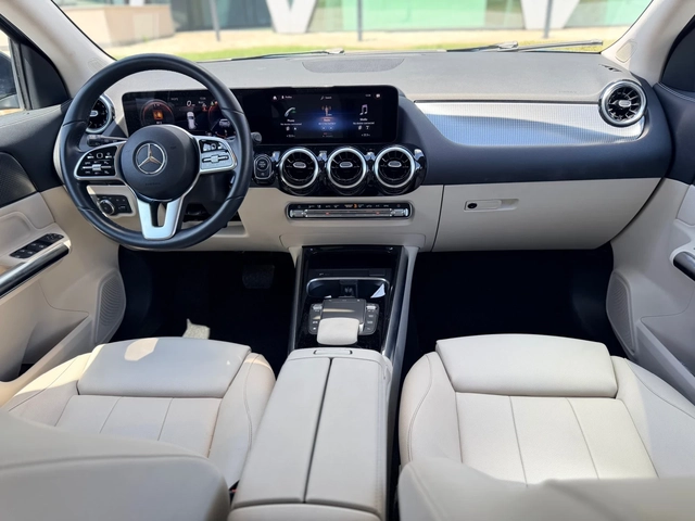 Mercedes-Benz GLA 250 -Бензин-Лизинг през Уникредит - автомобили, коли, обяви за нови и употребявани 10