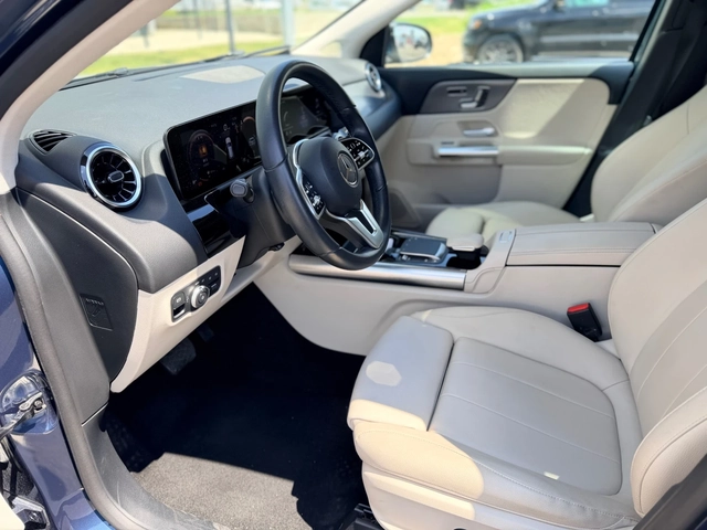 Mercedes-Benz GLA 250 -Бензин-Лизинг през Уникредит - автомобили, коли, обяви за нови и употребявани 8