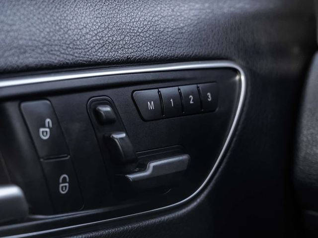 Mercedes-Benz GLA * GLA250 4 MATIC * CARFAX * ЦЕНА ДО БГ - автомобили, коли, обяви за нови и употребявани 16