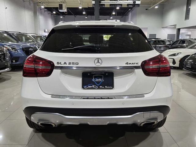 Mercedes-Benz GLA * GLA250 4M * CARFAX * ЦЕНА ДО БГ - автомобили, коли, обяви за нови и употребявани 3