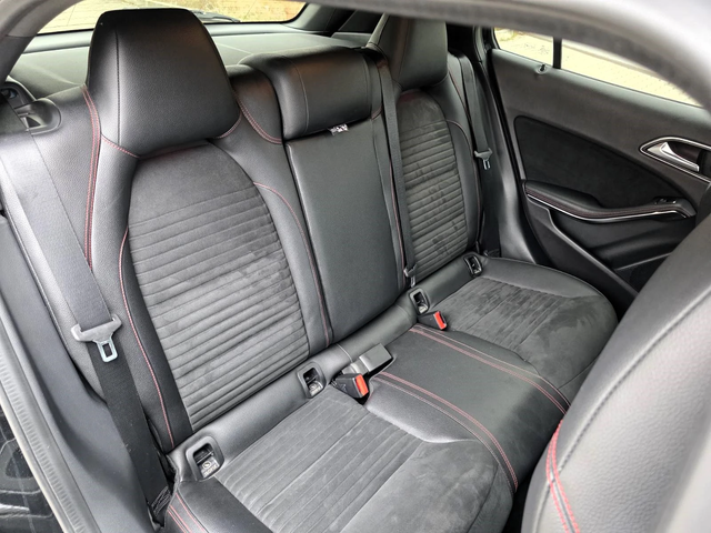 Mercedes-Benz GLA 200d 4MATIC/AMG/G-Tronic - автомобили, коли, обяви за нови и употребявани 12