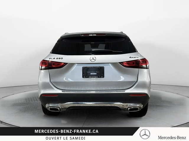 Mercedes-Benz GLA * AMG Line * HeadUp * * AвтоКредит* (ЦЕНА ДО БГ) - автомобили, коли, обяви за нови и употребявани 2