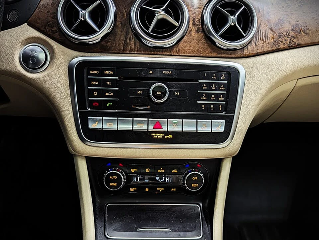 Mercedes-Benz GLA 250 4MATIC* АвтоКредит* (Цена до БГ) - автомобили, коли, обяви за нови и употребявани 12